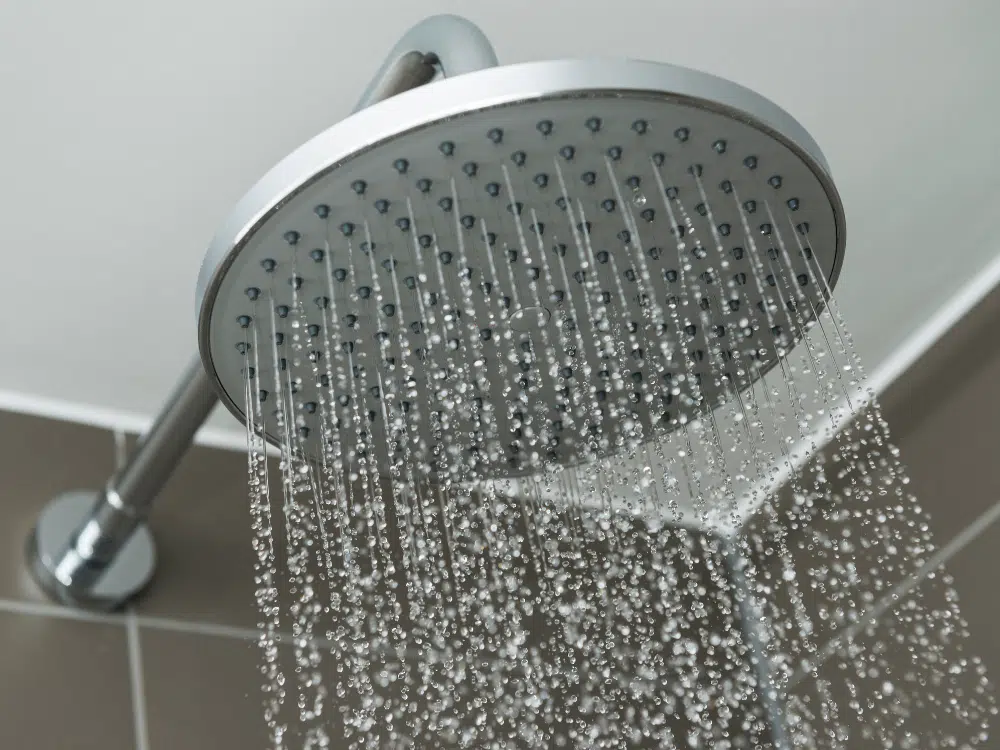 Étape 7 : La Douche Contrastée (5 minutes)
